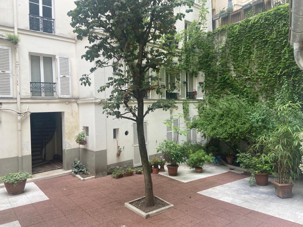 Tres Bel Appartement Montmartre Paris Exterior foto